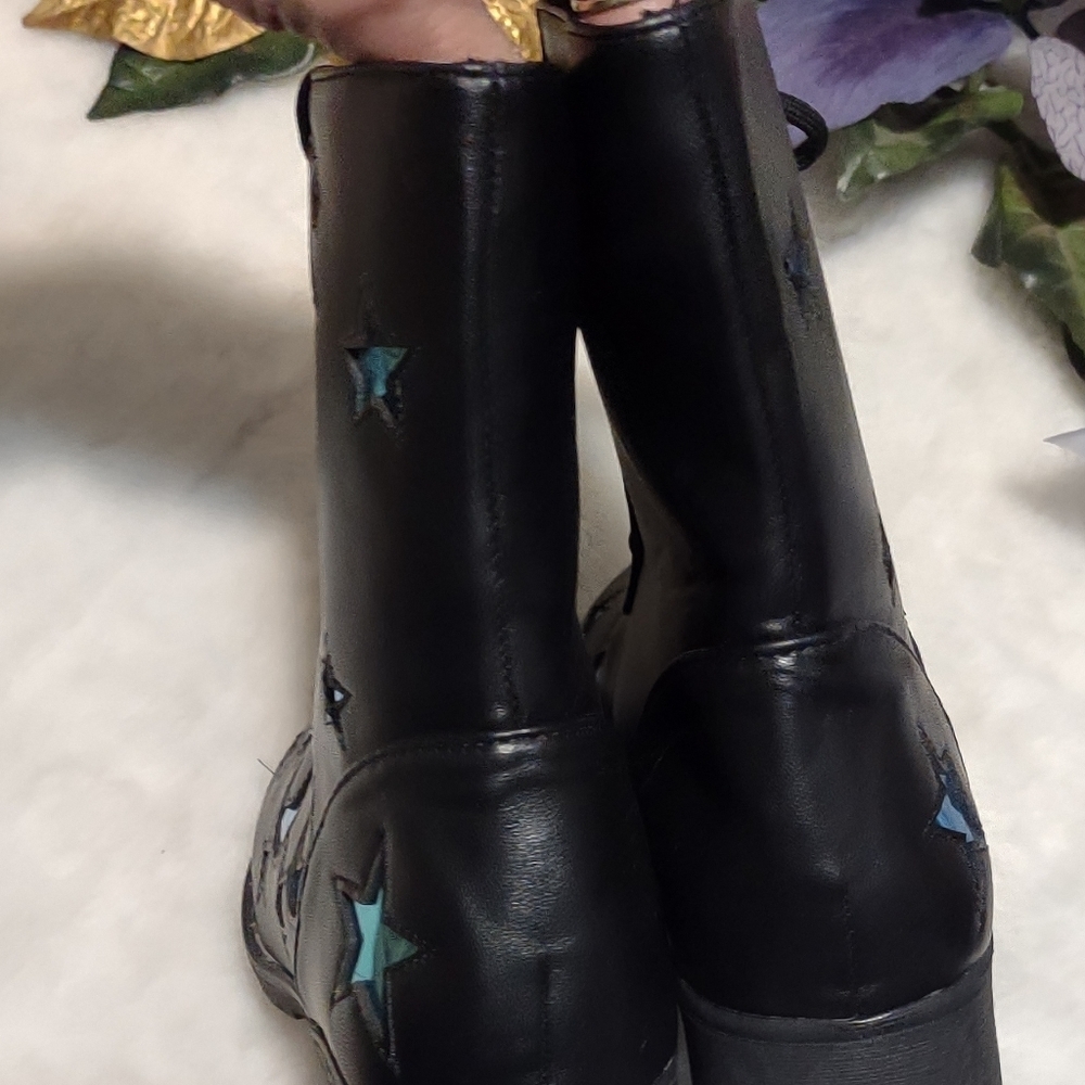New condition boots for girls size6 - Picture 4 of 7